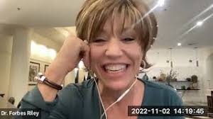 From Zero to Success: Forbes Riley and Makenna's Ultimate Guide to Building  a Thriving Business"