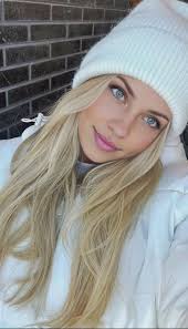 Stay warm… or come closer. Your choice 💋