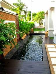 Di mana alunan suara air yang mengalir ditambah jika kamu merasa kesulitan untuk mendapatkan ide untuk membuat kolam ikan di pekarangan rumah yang sempit, kamu bisa mencontoh beberapa desain kolam minimalis berikut ini. Desain Kolam Ikan Dan Taman Kecil Desain Rumah Terbaik Facebook