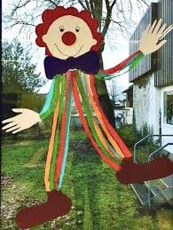 Fasnachtsdeko Fur Das Fenster Fasching Basteln Grundschule Fasching Basteln Fensterdeko Kreativ