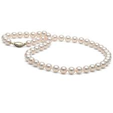This is the most common length and runs 17 to 19 inches. Choosing The Right Pearl Necklace Length Pure Pearls