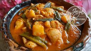 Bistec En Salsa Roja Receta Pollo Con Papas Y Rajas En Salsa Roja De Jauja Cocina Mexicana Muslos De Pollo Jugosos Y Suavecitos Cocinados Co Pollo Con Papas Salsa Roja Pollo Con Jitomate