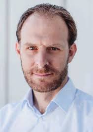 Für einmal unverhüllt: Die Seele auf der Haut 10 Bleiben oder gehen?  Künstler und die Stadt 20 Das Versprechen von Kalesija