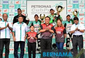 Majlis belia negeri perlis telah ditubuhkan secara rasmi pada 30 januari 1995 dan merupakan salah satu pertubuhan yang berada di bawah naungan majlis belia malaysia.1. Majlis Agama Dan Istiadat Melayu Perlis Raja Muda Perlis Rasmi Pelancaran Bulan Sukan Negara Peringkat Negeri Perlis