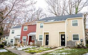 Hoc Housing Path