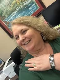 THE RITZY SISTER WITH KAYLA