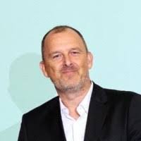 Kevin Sansom's Instagram, Twitter & Facebook