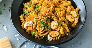 Girandole Ai Funghi Con Pancetta Rezept Nudelgerichte Vegetarische Gerichte Einfache Pasta