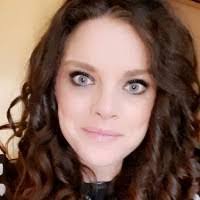 Caroline Delaney's Instagram, Twitter & Facebook