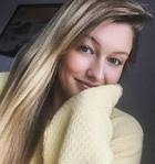 They were dating for 1 year after getting together in 2003 and were married in 2004. Sarah Plommer Profile Celebrity Websites