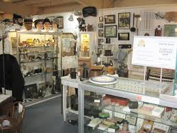 Vintage Touch Shop Space Code Drm In Antique Crossroads Hagerstown Md Antique Shops Antiques Home Decor