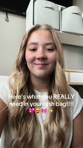 Violet!!! (@violetlikethecolorr)