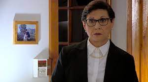 La actriz de 68 años, comenzó su carrera a los 31, formando parte de la teleserie de tvn «villa los aromos». Teresita Reyes Y Julio Jung Jr Los Nuevos Personajes De Verdades Ocultas Verdades Ocultas Mega