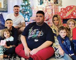 This is only my third marriage. Katie Price 42 Says She Hopes To Have Four More Children Aktuelle Boulevard Nachrichten Und Fotogalerien Zu Stars Sternchen