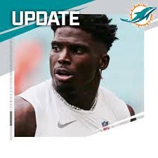 Miami Dolphins wide receiver Tyreek Hill's agent, Drew Rosenhaus, shared a  photo of his client at the hospital following his season-ending injury.