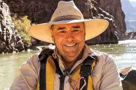 The Hidden Canyon: A River Journey: Abbey, Edward, Fedarko, Kevin, Litton,  Martin, Blaustein, John: 9781937359744: Books