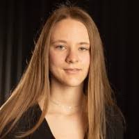 Lisa Altmann's Instagram, Twitter & Facebook