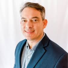 I read 0 books in Q1 of 2023. For those that know me and my reading habits,  that's surprising. I have lots of excuses. -heavy teaching semester -two  weeks of work travel -