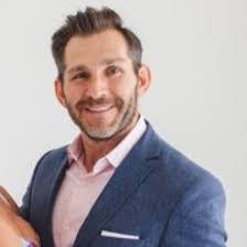 Abigail Moleta's Instagram, Twitter & Facebook