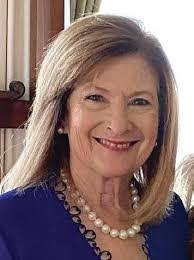 Dena Bond's Instagram, Twitter & Facebook