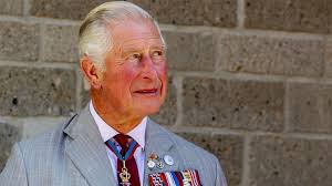 Smith writes about charles's life with a skill and sympathy she. Prins Charles Wil Knuffelen Met Queen Elizabeth Rtl Nieuws