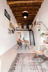 Ibiza Una Piccola Casa Vacanza All Insegna Del Design Interior Design Loft Idee Per Interni Case Contemporanee