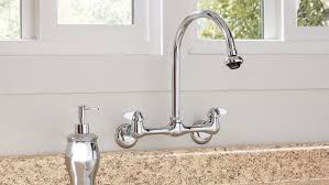 Types of kitchen faucet water lines. Kitchen Faucet Buying Guide