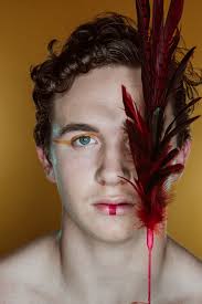 Free outdoor portrait photoshoots available