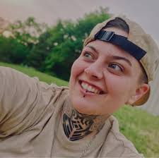 Who is a quality tattoo artist in Texarkana?