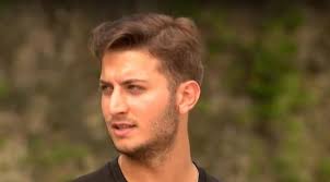 Emin günenç, 23 temmuz 1994'de i̇stanbul'da doğdu. Survivor 2021 Gonulluler Berkay Yuvakuran Kimdir Nereli Kac Yasinda Evli Mi Meslegi Babasi Kim Magazin Haberler