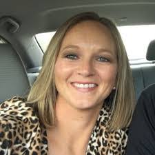 Wanda Keeton's Instagram, Twitter & Facebook