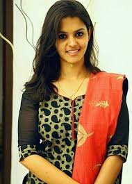 These beauties are women who made it big in the industry with their talent. Complete South Indian Tamil Actress Name List With Photos And All Tamil Actress Box Offic South Indian Actress Hot Beautiful Bollywood Actress Indian Actresses