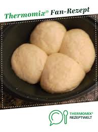 Dampfnudeln Mit Selbstgemachter Vanillesauce Rezept Dampfnudeln Thermomix Rezepte Dampfnudeln