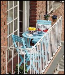 Bu masalar, farklı malzeme ve özelliklere sahip seçenekleriyle, her zevke hitap edecek çeşitliliktedir. Kucuk Balkon Dekorasyonu Modelleri Fikirler Ve Oneriler 2020