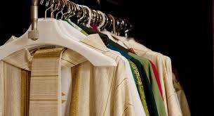 The vestments are made of brocade, church silk, and velvet. What Is The Priest Wearing Simply Catholic