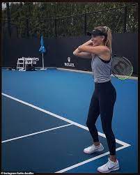 Subscribe to topcourt to learn from the best. Tennis Superstar Alex De Minaur Reveals He S Dating A Blonde Stunner Who Can Match Him On The Court Daily Mail Online