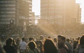 The first edition took place in 2001 in poble espanyol and in 2005 it moved to the parc del fòrum, a much larger site on the seafront. Primavera Sound Festival 2019 Programm Und Highlights Des Festivals