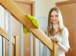 We did not find results for: Enthousiaste Femme Aux Cheveux Longs Nettoyage Rampes D Escalier En Bois A La Maison Banque D Images Et Photos Libres De Droits Image 20015324
