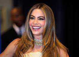 Sofia vergara hair color modern family. Sofia Vergara Looks A Little Different On The Set Of Modern Family