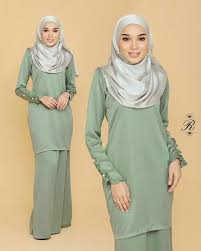 Baju Raya Tahun 2020 Fast Selling Fast Selling Open Order Now Whatsapp Me Now 011 10517362 011 10517 Hijab Gown Fashion How To Wear