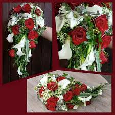 Maybe you would like to learn more about one of these? Rote Rosen Weisse Lilien Brautstrauss Hochzeit Strauss Lilien