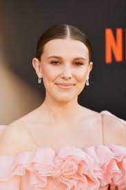 Jul 15, 2021 · millie bobby brown's, 17, ex hunter 'echo' ecimovic, 21, apologizes for 'drunk' livestream. Millie Bobby Brown Dropped Another Must Have Collab With Converse Teen Vogue