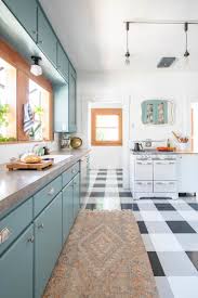 It S The Reveal Of My Kitchen S Cheap Stop Gap Makeover When We Got The Keys To The House I Didn T Feel Co Kitchen Makeover Kitchen Design Kitchen Renovation