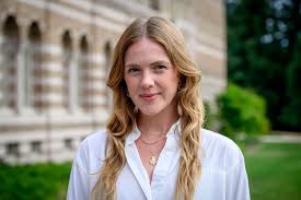 Meet the host of Crash Course Political Theory, Dr. Ellie ...