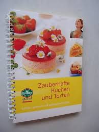 (damit sich der dünne kuchen später besser vom boden löst, kannst du auch ein blatt backpapier rund zuschneiden und in die form legen. Zauberhafte Kuchen Und Torten Leicht Schnell Und Aussergewohnlich Kronen Bucher Gebraucht Antiquarisch Neu Kaufen
