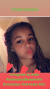 shantelleRobinson (@shantel73686952)