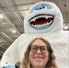 Might be a stupid question, but does the fog hurt your lungs? I'm a little  asthmatic and I'm a little concerned