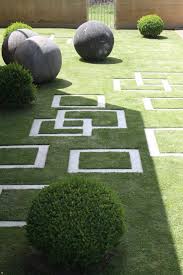 Garden Design By Michael Mccoy Love The Contrasting Shapes And Balance Paisagismo De Jardim Pequeno Ideias De Jardinagem Jardins Pequenos