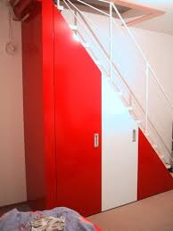 Der schrank unter treppe und das treppenhaus mit schubladen sind solche. Schrank Unter Der Treppe Massgeschneiderte Idfdesign