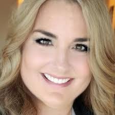 Stephanie Goad's Instagram, Twitter & Facebook